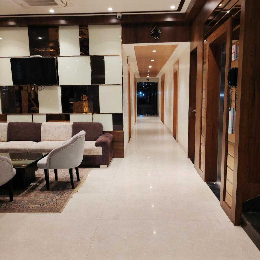 Ananda Castle Hotel Vrindávan Kültér fotó