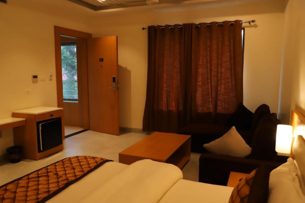 Ananda Castle Hotel Vrindávan Kültér fotó